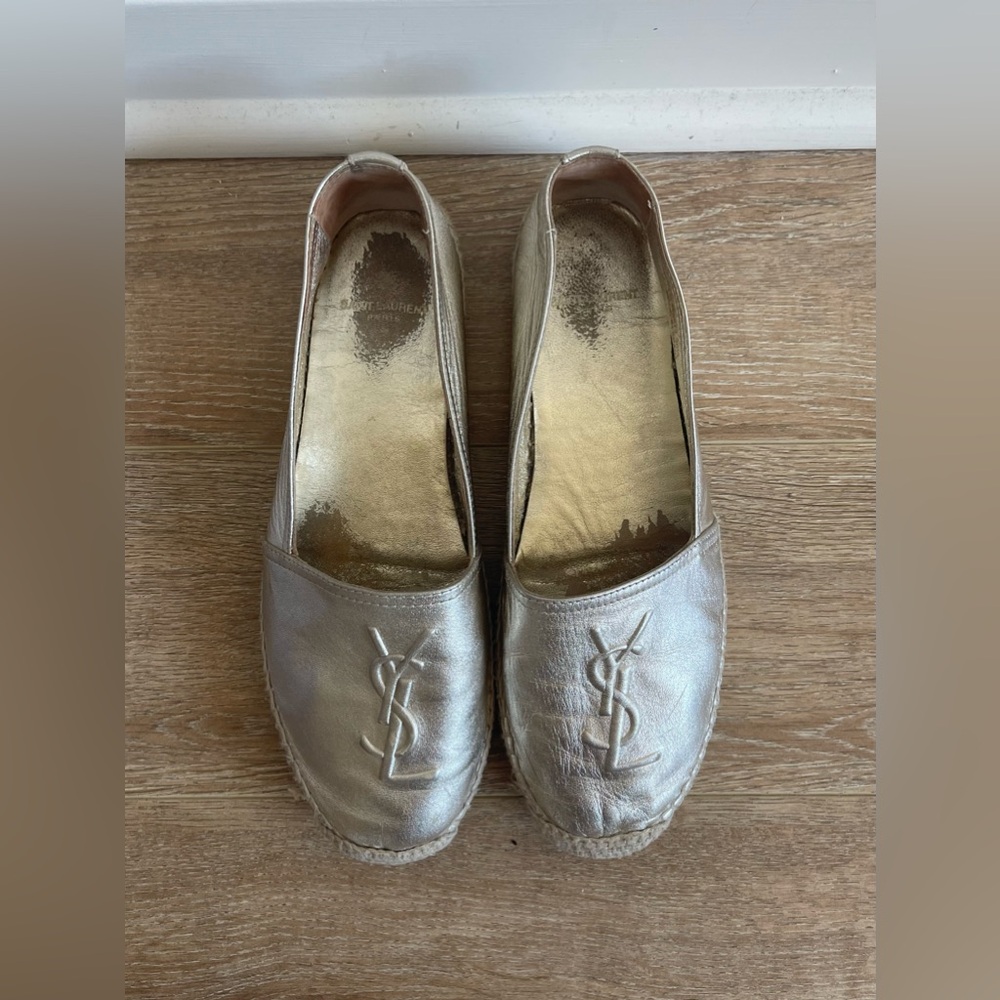 Saint Laurent YSL Logo Metallic Leather Espadrilles in Pale Gold Size 38.5 - Picture 3 of 8